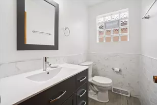 4830 N Nagle Ave, Chicago, IL 60630 - Photo 12