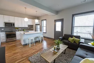 2850 N Seminary Ave, Chicago, IL 60657 - Photo 2