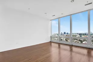 500 W Superior St, Chicago, IL 60654 - Photo 8