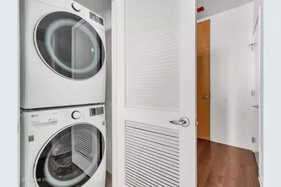 500 W Superior Street #1806, Chicago, IL 60654 - Photo 20