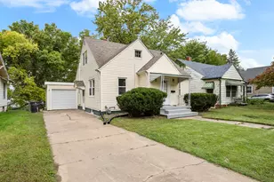 4308 12th St, Rock Island, IL 60201 - Photo 2