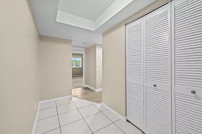 13000 W Heiden Circle #3105, Lake Bluff, IL 60044 - Photo 2