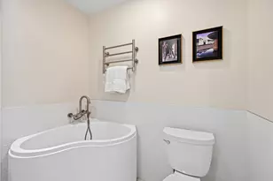 12101 Gatewater Dr, Potomac, MD 20854 - Photo 40