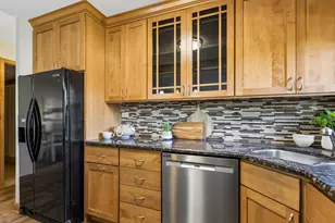 572 Fairway View Dr, Wheeling, IL 60090 - Photo 8