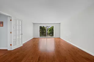 [Address not provided], Winnetka, IL 60093 - Photo 6