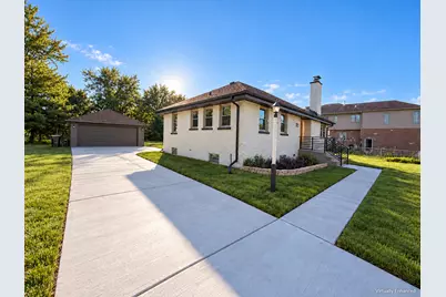 9441 Greenwood Drive, Des Plaines, IL 60016 - Photo 2