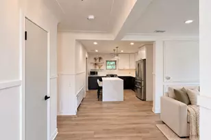 9441 Greenwood Dr, Des Plaines, IL 60016 - Photo 10