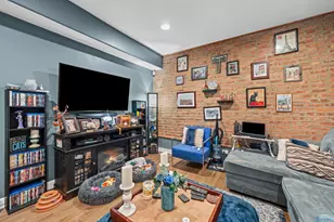 1654 W Farwell Ave, Chicago, IL 60626 - Photo 6