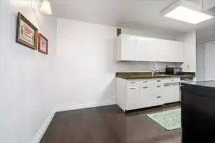 330 W Diversey Pkwy, Chicago, IL 60657 - Photo 12