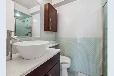 330 W Diversey Parkway #706, Chicago, IL 60657 - Photo 14