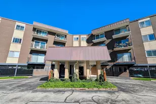 9820 S Pulaski Rd, Oak Lawn, IL 60453 - Photo 1
