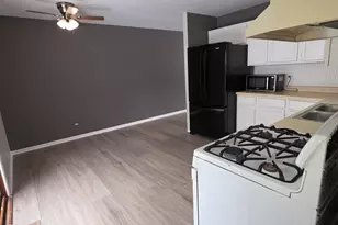 1114 N Oak Terrace, Round Lake Beach, IL 60073 - Photo 6