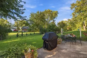 410 Harmony Dr, North Aurora, IL 60542 - Photo 24