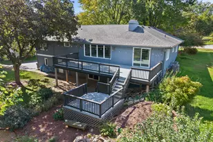 8N627 Gingerwood Ln, Elgin, IL 60124 - Photo 2