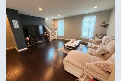 2527 Huntleigh Lane, Woodridge, IL 60517 - Photo 6