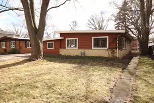 4731 Lilac Ave, Glenview, IL 60025 - Photo 1