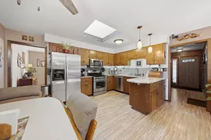 16042 85th Ct, Tinley Park, IL 60487 - Photo 6
