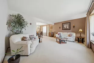 16042 85th Ct, Tinley Park, IL 60487 - Photo 2