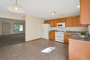 1809 Marina Dr, Normal, IL 61761 - Photo 14