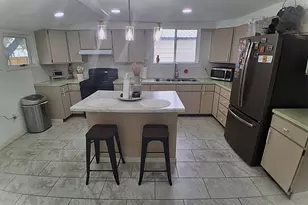 306 Rice St, Kewanee, IL 61443 - Photo 26