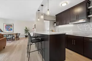 1325 N State Pkwy, Chicago, IL 60610 - Photo 20