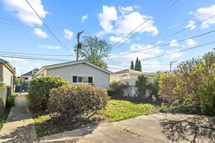 5525 S Francisco Ave, Chicago, IL 60629 - Photo 8