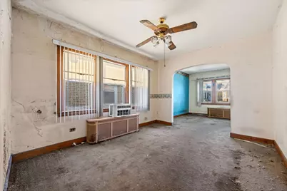 5525 S Francisco Avenue, Chicago, IL 60629 - Photo 6