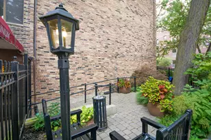 3620 N Pine Grove Ave, Chicago, IL 60613 - Photo 18