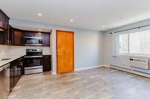 6827 W Raven St, Chicago, IL 60631 - Photo 10
