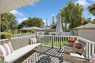 9431 Congress Park Ave, Brookfield, IL 60513 - Photo 16