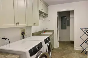 520 S Washington St, Naperville, IL 60540 - Photo 32