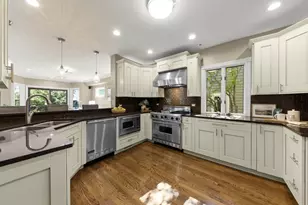 405 S Hawthorne Ave, Elmhurst, IL 60126 - Photo 8