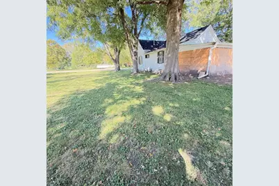 1318 E Washington Street, Clifton, IL 61727 - Photo 4