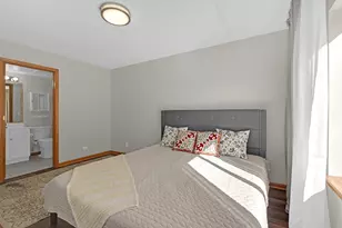 8700 W Evelyn Ln, Chicago, IL 60656 - Photo 16