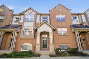 1103 N Claremont Dr, Palatine, IL 60067 - Photo 2