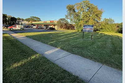 4671 Old Tavern Road, Lisle, IL 60532 - Photo 6