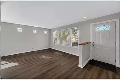 9331 S Parnell Avenue, Chicago, IL 60620 - Photo 4