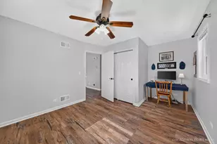 406 Woodbine Ave, Island Lake, IL 60042 - Photo 12