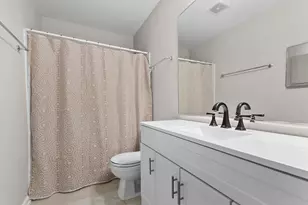 4234 N Kolmar Ave, Chicago, IL 60641 - Photo 16