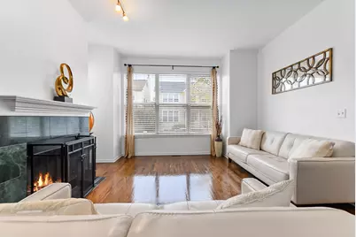 4234 N Kolmar Avenue #D, Chicago, IL 60641 - Photo 6