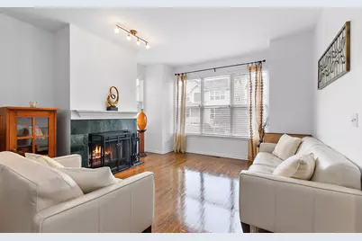 4234 N Kolmar Avenue #D, Chicago, IL 60641 - Photo 4