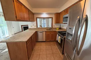 266 Greensboro Ct, Elk Grove Village, IL 60007 - Photo 8