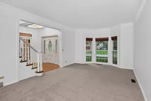 2715 Wendy Dr, Naperville, IL 60565 - Photo 4
