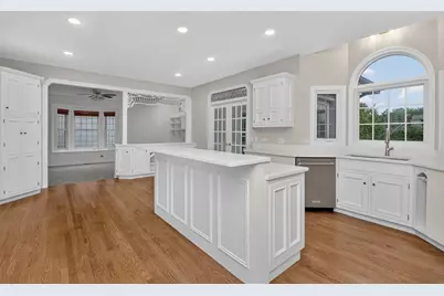 2715 Wendy Drive, Naperville, IL 60565 - Photo 8