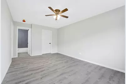 141 W 63rd Street #G208, Westmont, IL 60559 - Photo 6