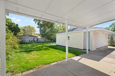 8729 S 51st Avenue, Oak Lawn, IL 60453 - Photo 16