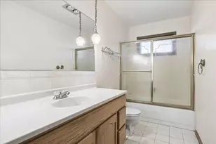 2514 S Maplewood Dr, Wonder Lake, IL 60097 - Photo 12