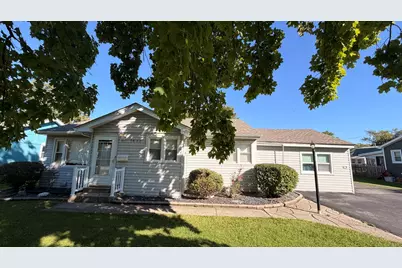 7432 W 109 Street, Worth, IL 60482 - Photo 1