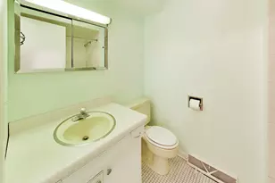 9241 N Callero Dr, Niles, IL 60714 - Photo 20