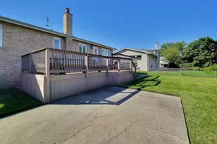 9241 N Callero Dr, Niles, IL 60714 - Photo 38